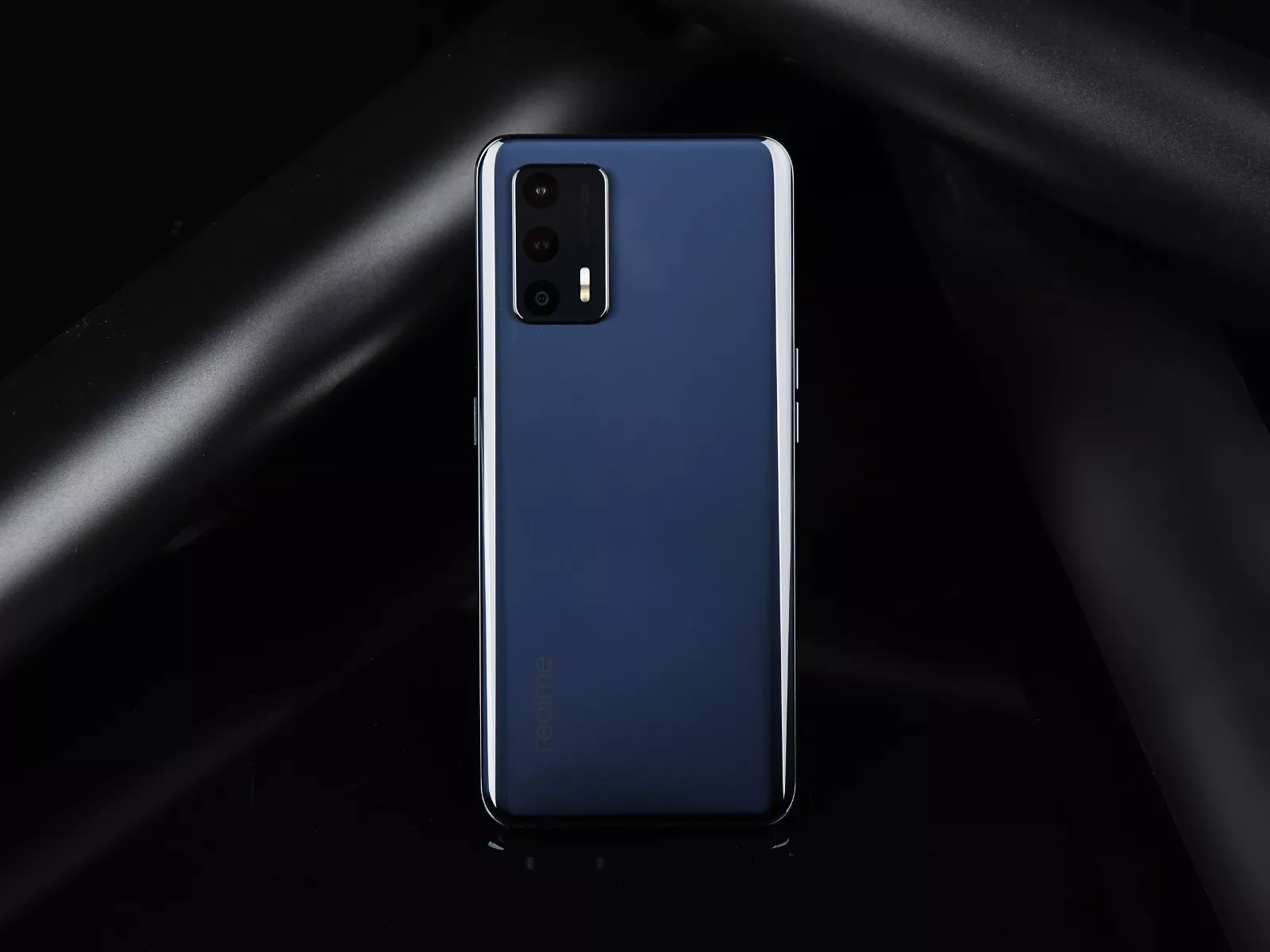 realme GT Neo 2T out of the box