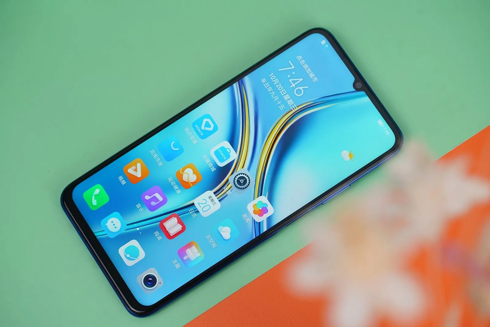 HONOR X30 Max membuka kotaknya