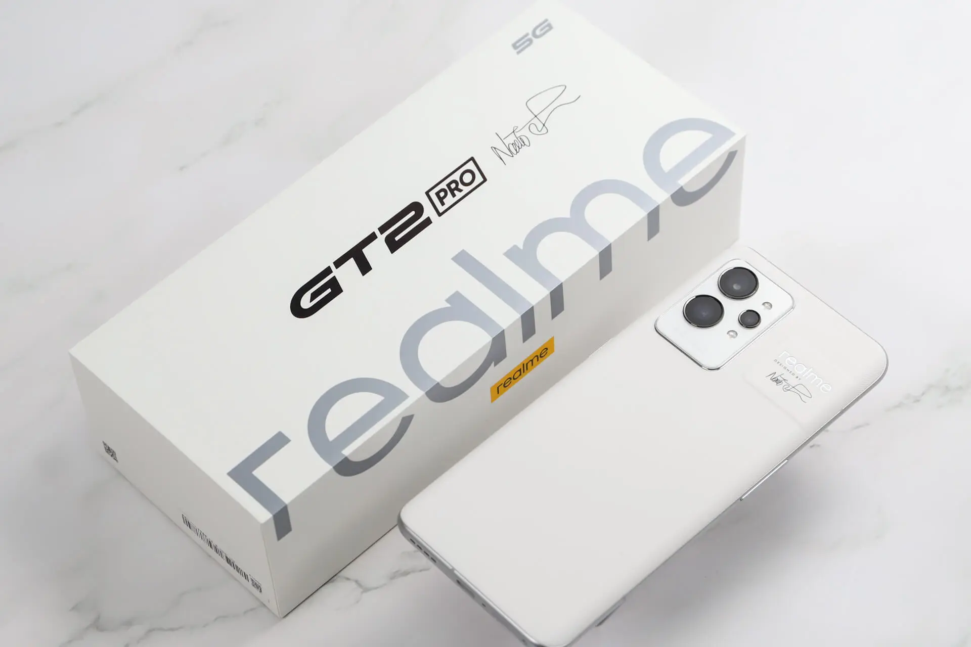 realme GT2 Pro out of the box