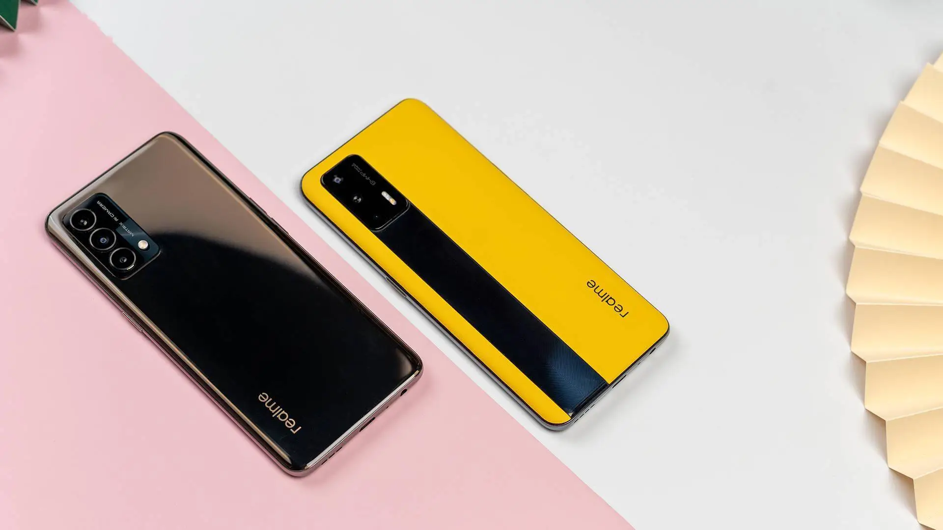 realme Q3 Pro狂欢版&realme GT Neo闪速版